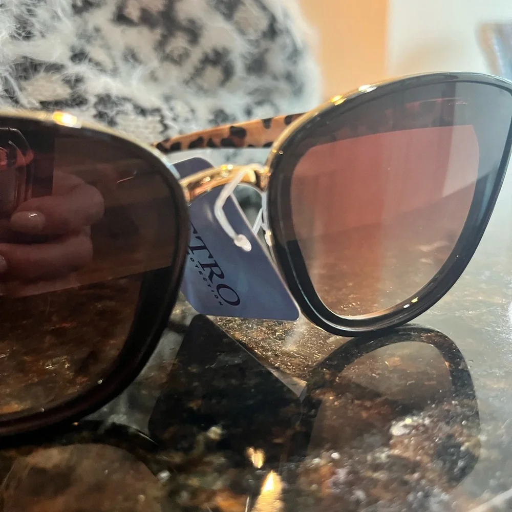 NWT Leopard Print gold sunglasses retro cat eye plastic wire w/ UV brown lenses
